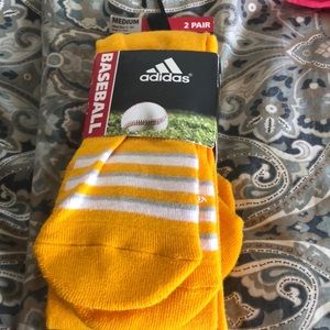 2 pair baseball socks